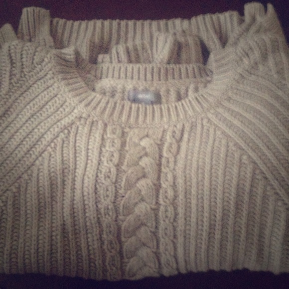 Aerie cable knit pullover sweater