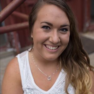 Meet your Posher, Karissa! ❤️