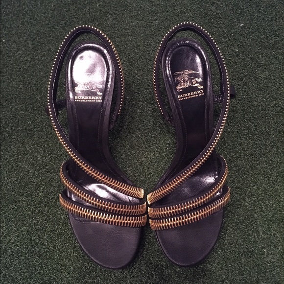 Burberry Heeled Sandals With Zipper Detail - Picture 2 of 4