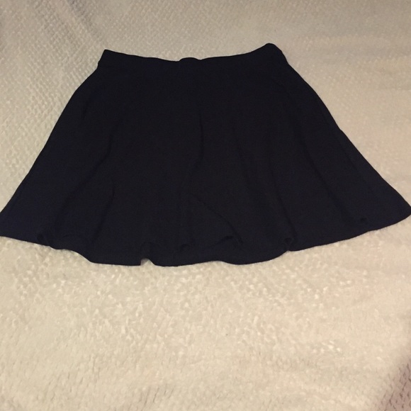 Black Flowy Skirt NWT