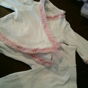 Newborn girl outfit