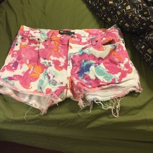 Size 14 cute Levi Strauss Shorts