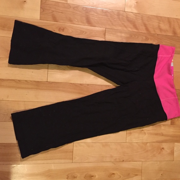 lululemon athletica Pants - Lululemon crop pants