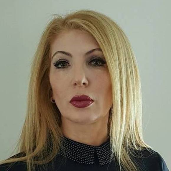 Meet your Posher, Marina