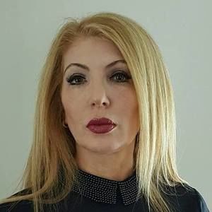 Meet your Posher, Marina