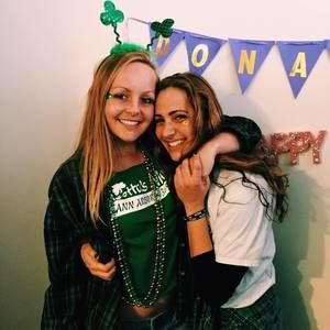 Meet your Posher, Caroline