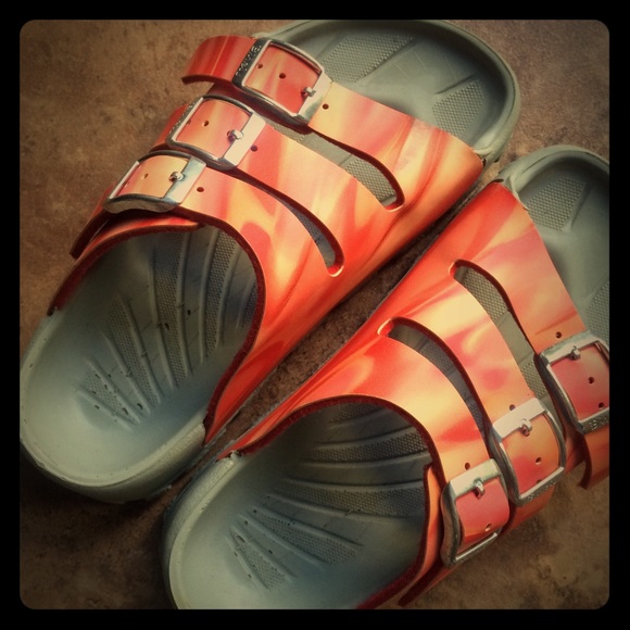 🍊Birki's by Birkenstock 3 Strap Orange Sandals🍊