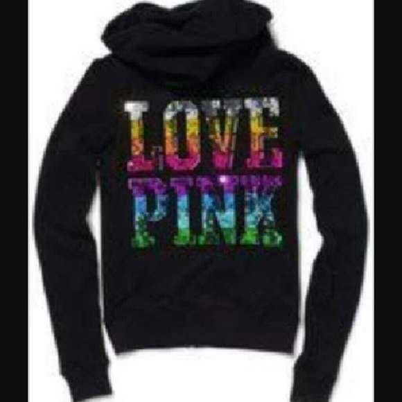 ISO PLEASE HELP ME FIND HOODIE TANK TOP AND SHORTS