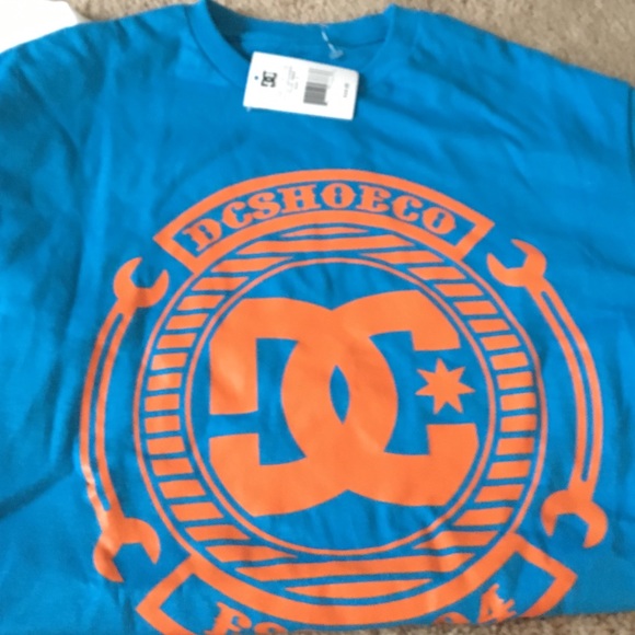 DC skate shirts size S - Picture 4 of 4