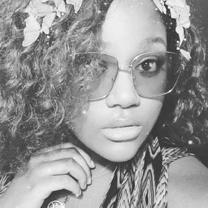 Meet your Posher, Chrystal