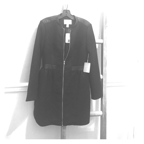 Forever21 Black coat with zipper.