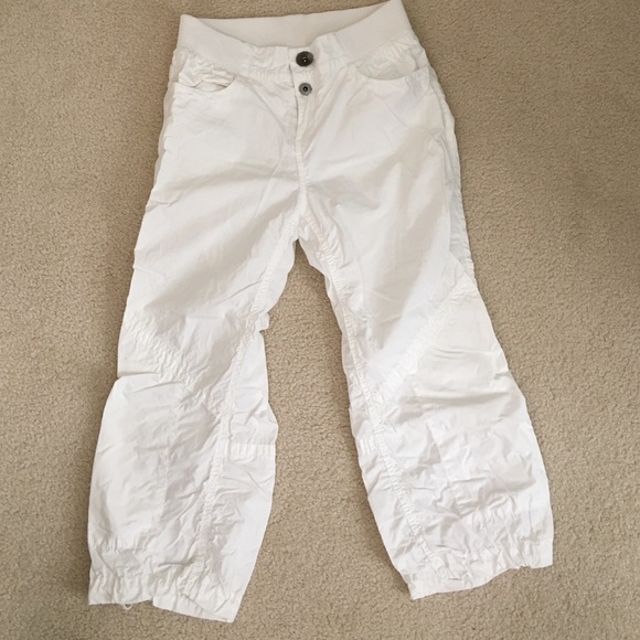White Capri pants from Divided by H&M - Picture 1 of 2