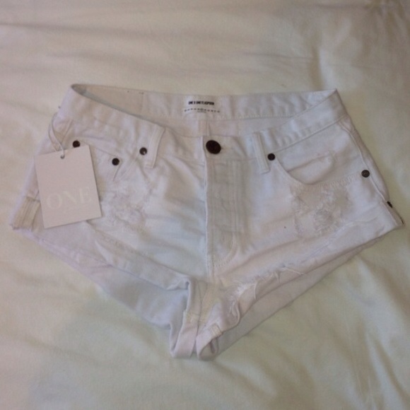 Brand new one teaspoon white bandit shorts