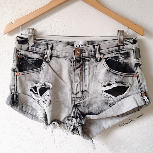 One Teaspoon 'Harley Bandits' leather trim shorts - Picture 2 of 7