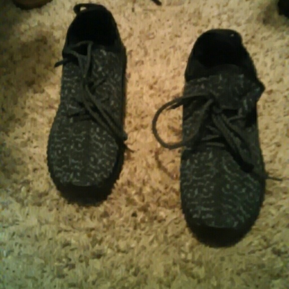 Women's YEZZY (OFF BRAND)