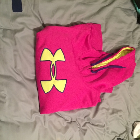 Under armor sweatshirt