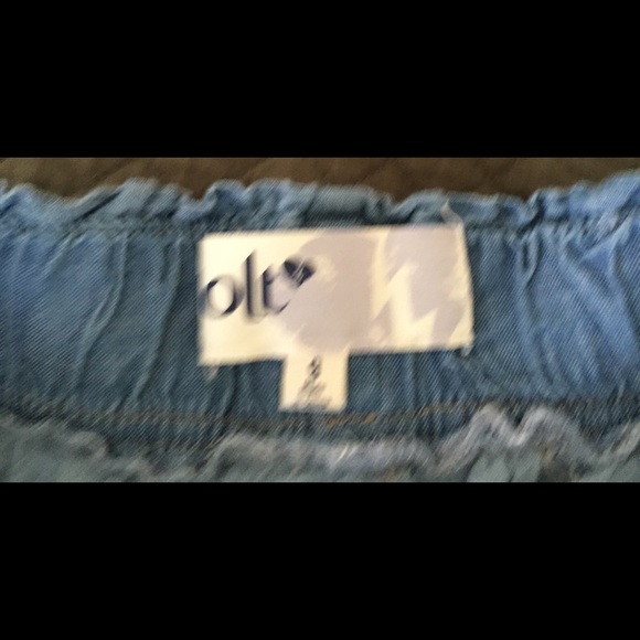 Denim shorts - Picture 2 of 2