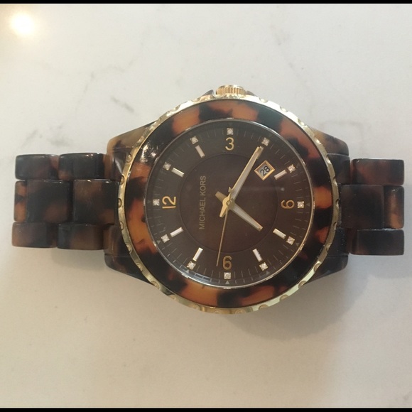 Michael Kors 'Runway' Chronograph Watch - Picture 1 of 1