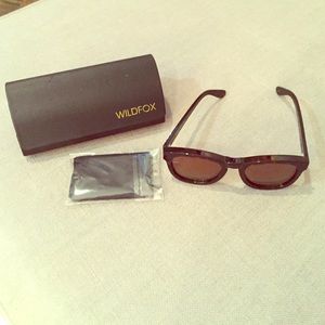 Wildfox mirrored tortoise shell sunglasses