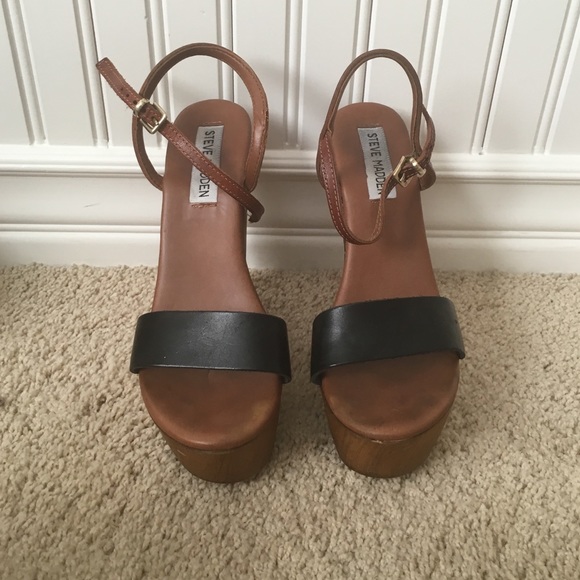 Steve Madden wood wedges