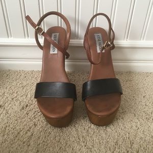 Steve Madden wood wedges