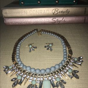 Statement Necklace w/ earrings