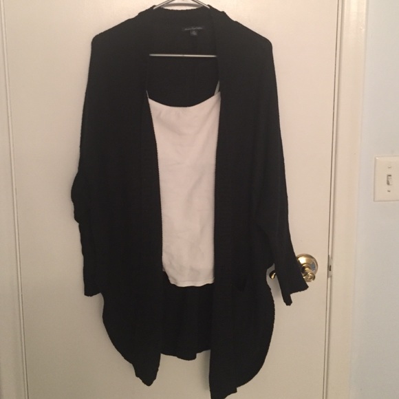 NWOT Black cardigan
