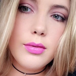 Meet your Posher, Paige