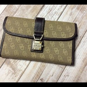 Dooney & Bourke Wallet