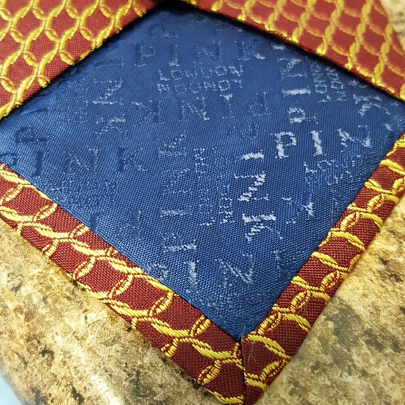 PINK London - Picture 4 of 4