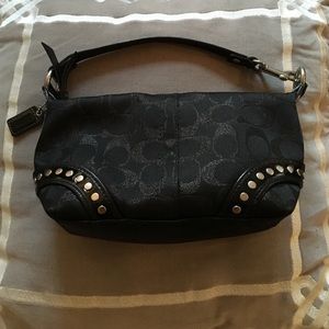 Authentic Black Couch Poucette