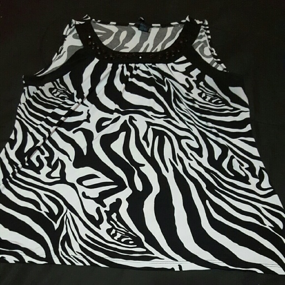 Sleeveless Zebra Print Beaded shirt