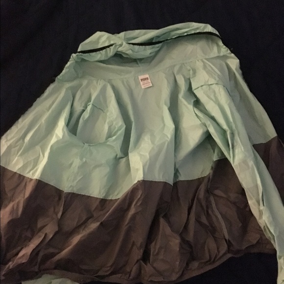 Vs jacket not used worth $80 - Picture 2 of 4