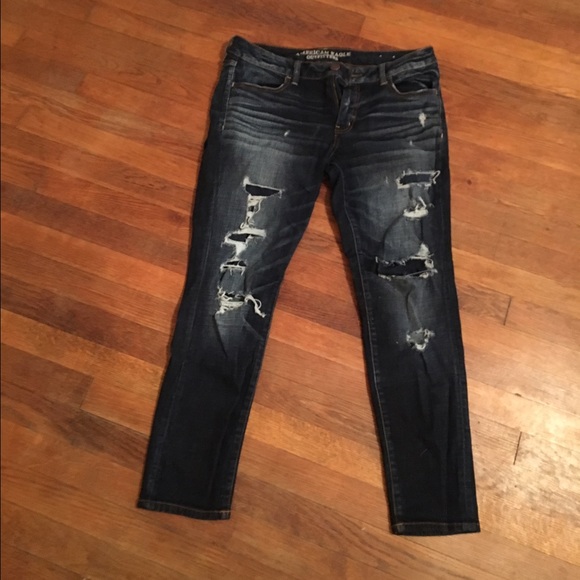 American eagle distressed jeans