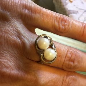 Sterling silver freshwater  pearl ring size 6