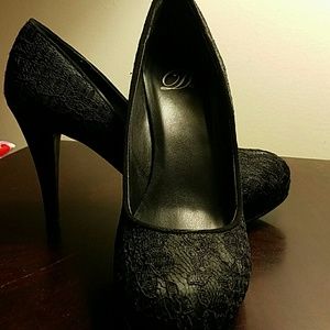 Black Lace design 4 high heeled shoes