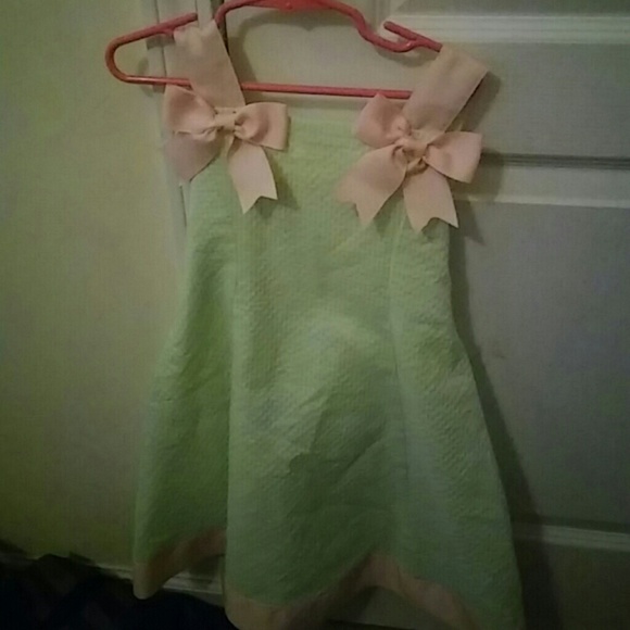 Girls dress