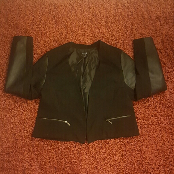Torrid Cropped Jacket w/ Faux leather Sleeves