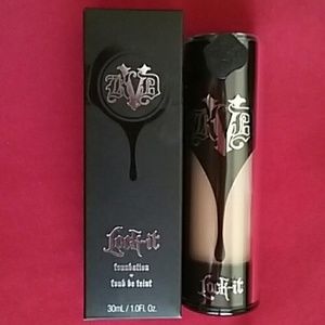 Kat Von D Lock It Foundation in Medium 53 Warm
