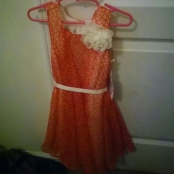 BEAUTIFUL girls dress