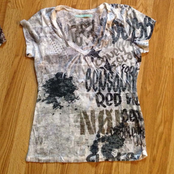 Maurices V neck