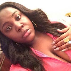 Meet your Posher, Lashai