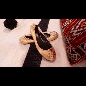 Tori Burch Gold Flats 9.5