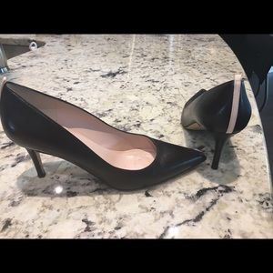 SJP Sara Jessica Parker Fawn 70 black pump