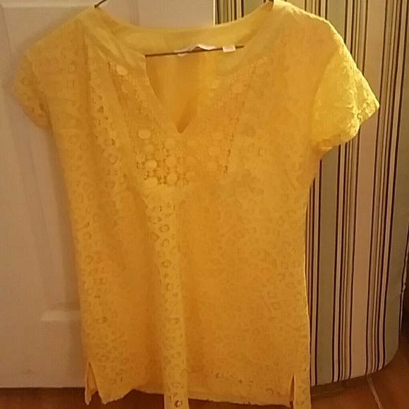 Pretty lace yellow top