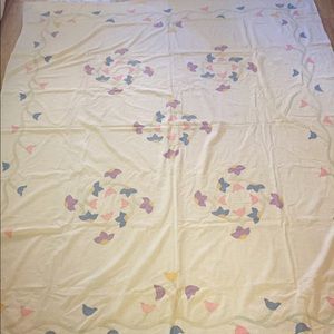 Quilt Pastel Floral Appliqué