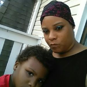 Meet your Posher, Latonya