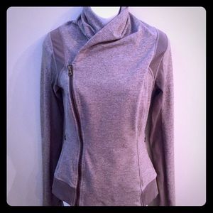 ***SOLD*** Lululemon Bhatiki Yoga Jacket - 6