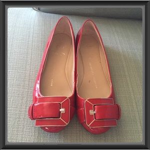 👠FUN FRIDAY SALE👠 Ruby red flats