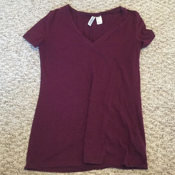 T shirt. V neck